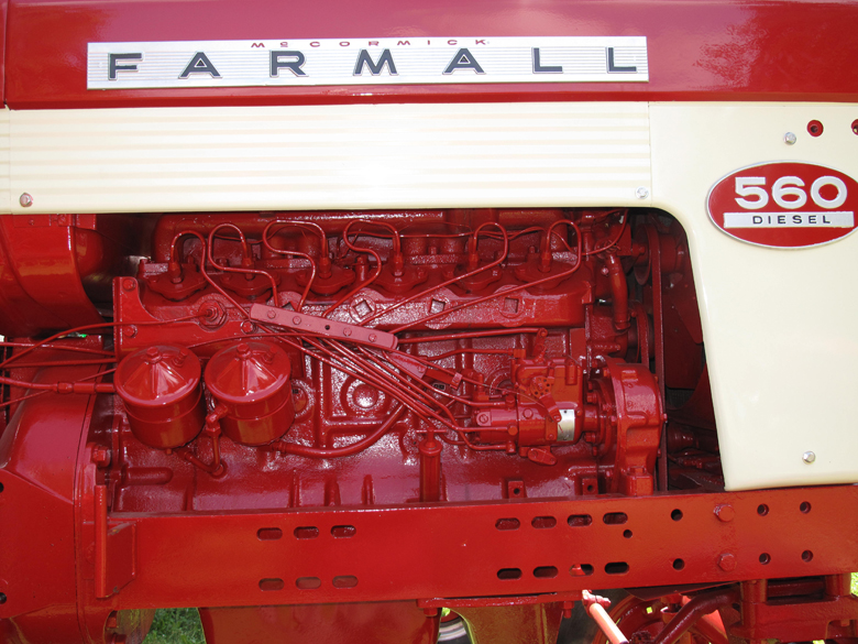 International Harvester Farmall McCormick Farmall 460 Diesel injector